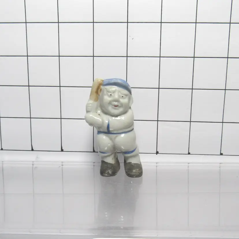 Small Vtg Baseball Player Figurine