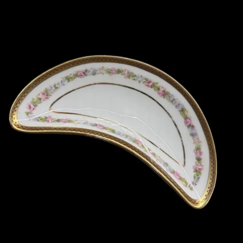 Set Of 4 Bone Dishes