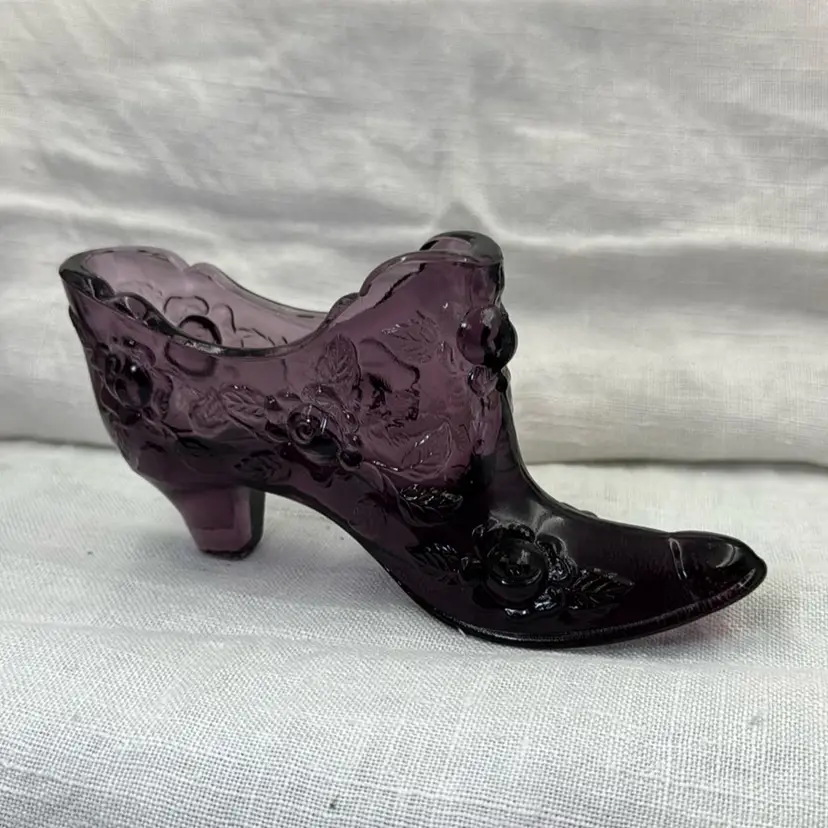 Fenton Cabbage Rose Amethyst Glass Shoe