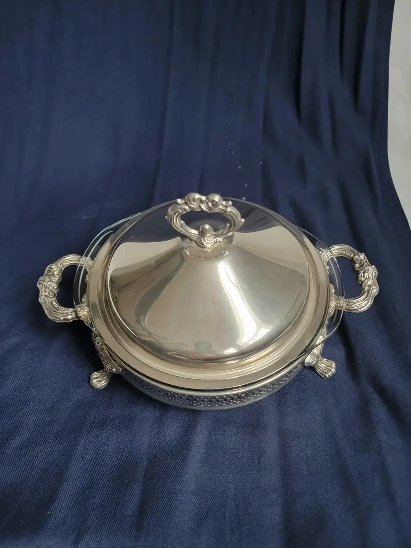 Pyrex Silver-plated Covered Serving Dish