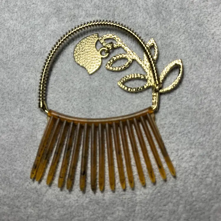 Vintage Hair Clip With Leaf And Bird