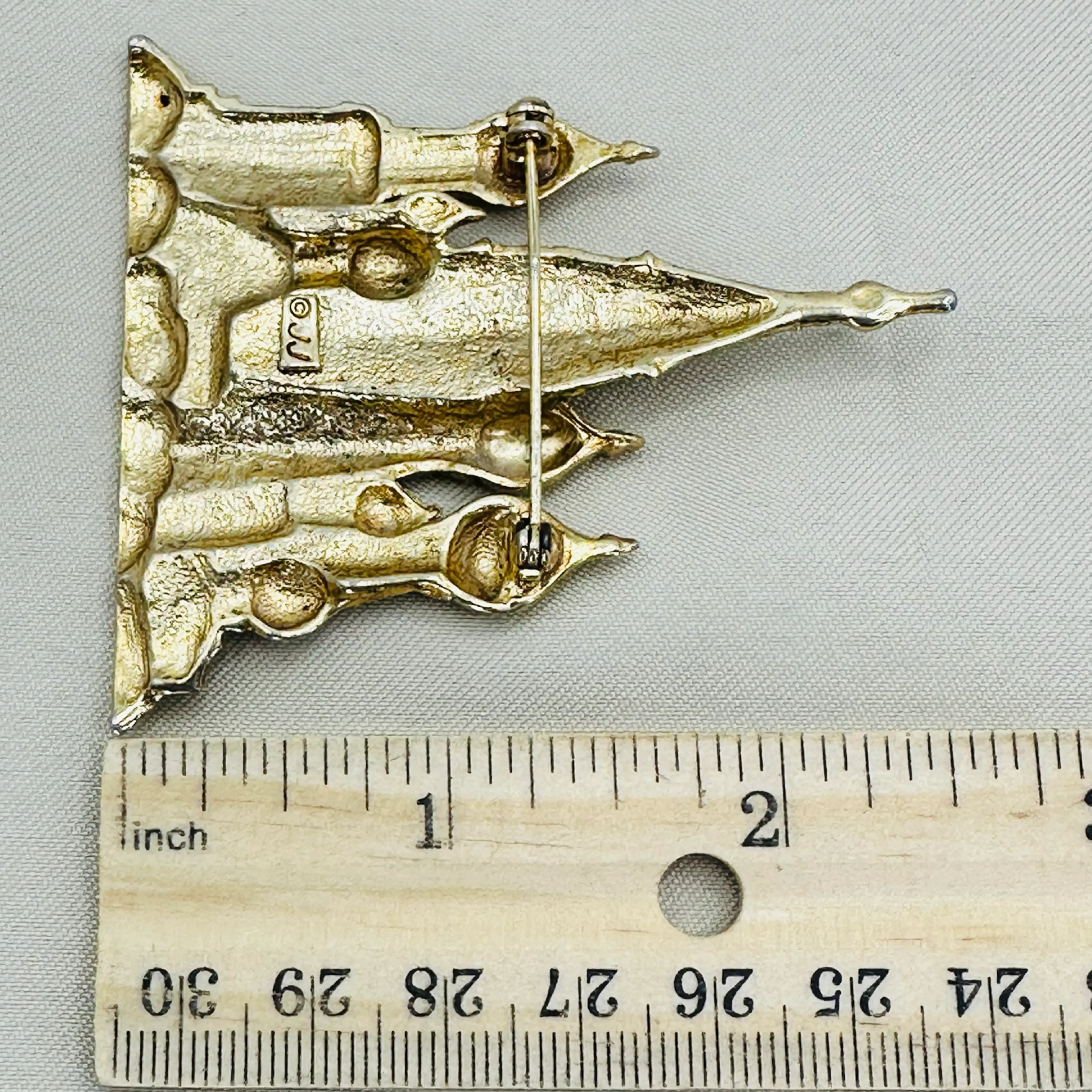 Image 4 of 4