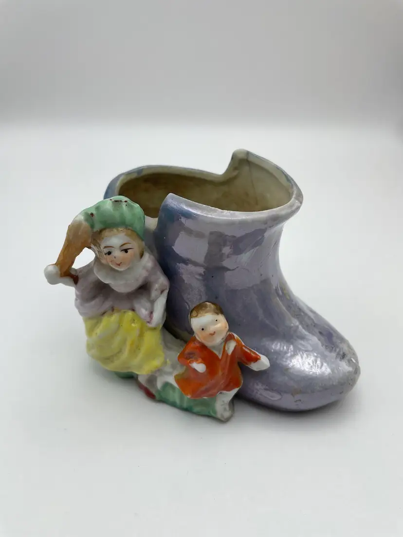 “Little Old Woman Who Lived in a Shoe” Small Ceramic Planter/Trinket dish, Lilac Lustre