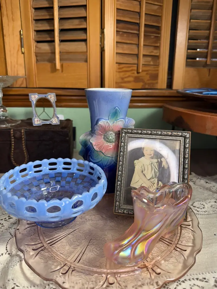 Pretty In Pink And Blue Vignette
Fenton Opalescent French Blue, Royal Copley Vase, Depression Glass Footed Trivet, Fenton Shoe, Antique Frame