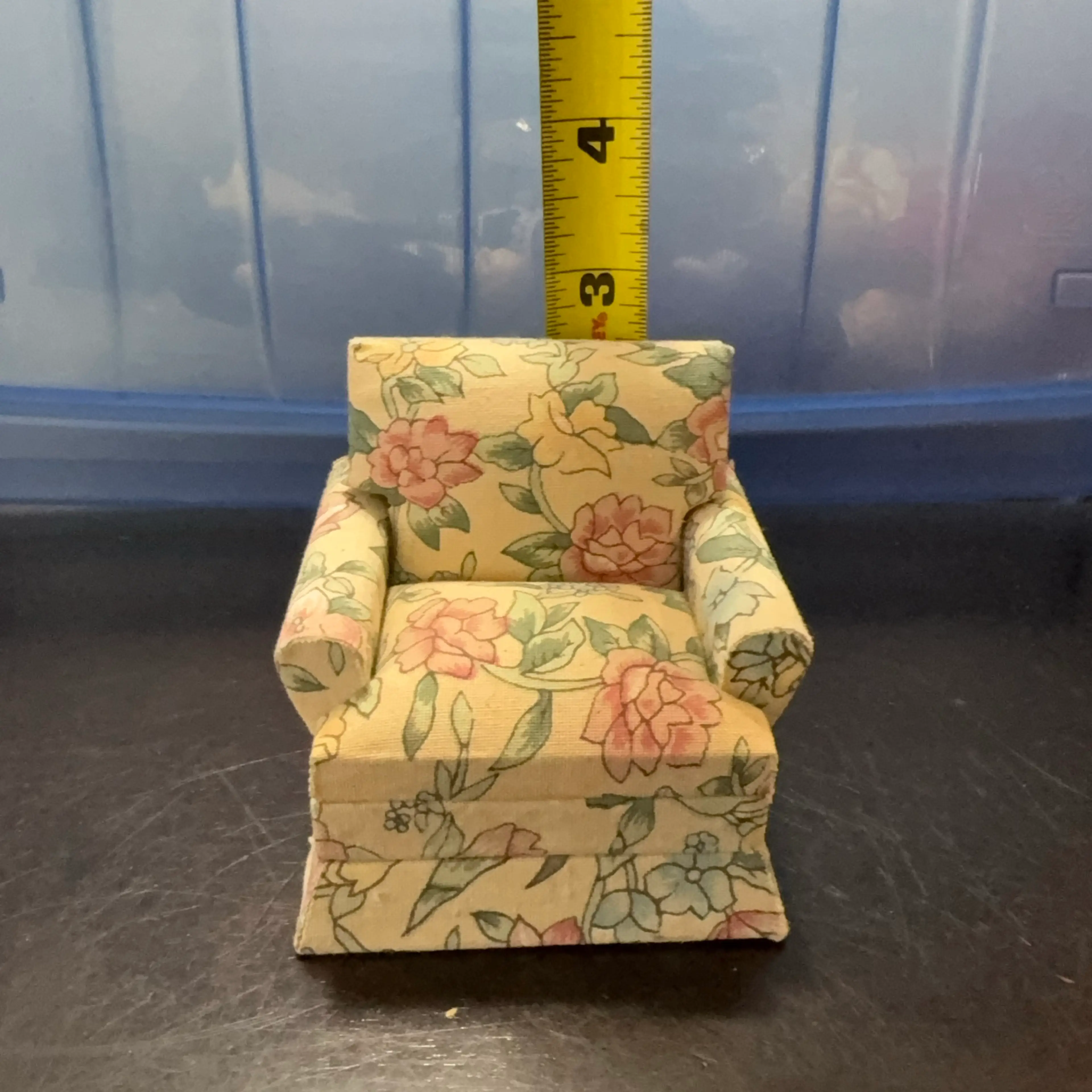 Image 3 of 6