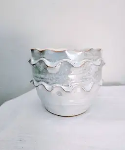 Grey and white irridescent ruffle pottery - 4" round. Planter / vase