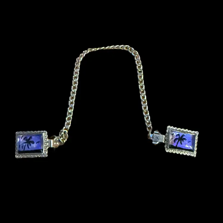 Palm Tree Butterfly Wing Sweater Clip 8”