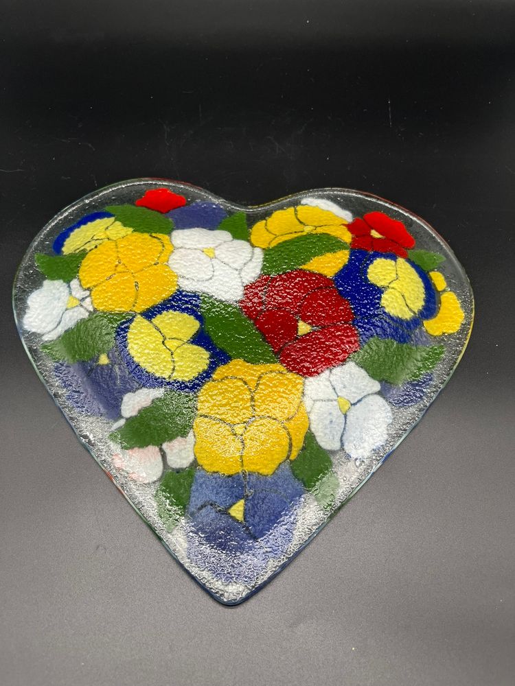 Peggy Karr Signed Heart-Shaped Pansies Fused Glass Art - 2003
