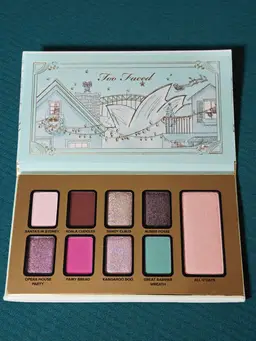 Too Faced Christmas In Sydney Limited Edition Eyeshadow & Face Palette