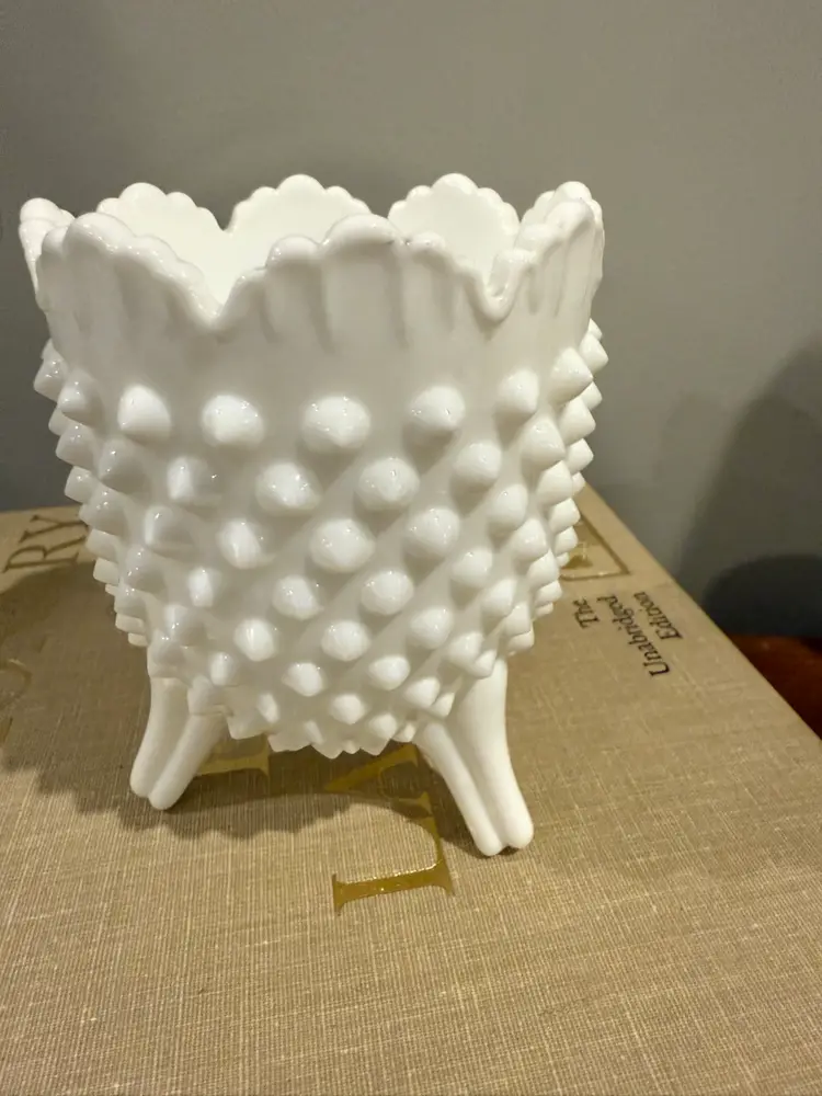 Fenton White Milk Glass Hobnail Egg Shaped Three Footed Vase