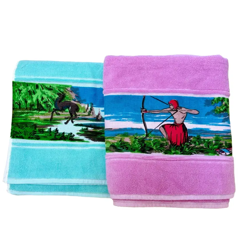 Pair of 2 Teal & Mauve Vintage Hunting Scene Bath Beach Towels 46” x 26.5”