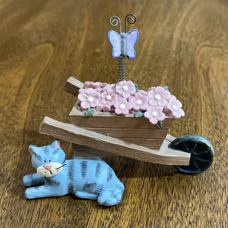 SUZI SKOGLUND Cat Figurine