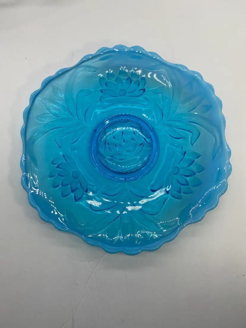#33 GG. Fenton Water lily And Cattails Platter/bowl Excellent Condition 10 1/2”