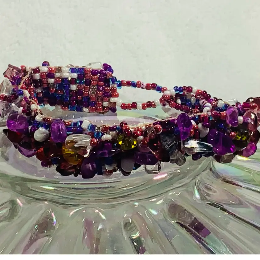 Sparkly Vintage Costume Jewelry Beaded Bracelet In  Purple Jewel Tone Beads