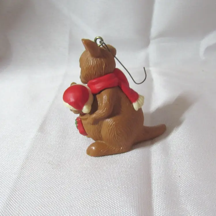 Vtg Avon 1983 Hoppy Holidays Christmas Ornament - Kangaroo w/Joey