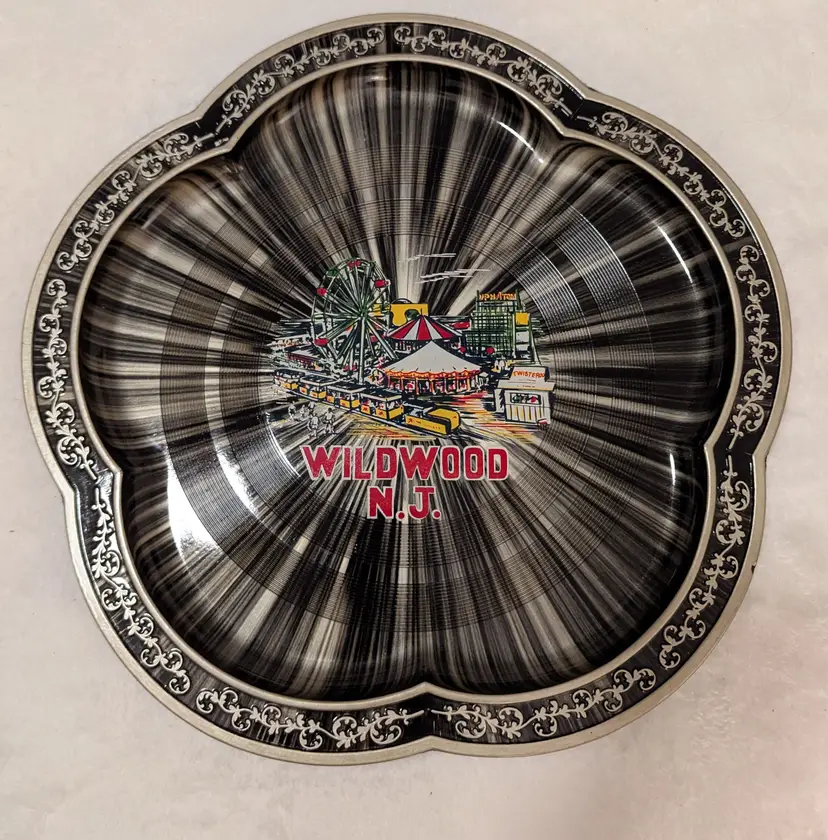 MCM Japan Wildwood, NJ Atomic Starburst  Serving Tray 13 1/2" Black Scalloped