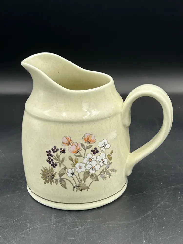 Vintage 1981 Lambethware Royal Doulton Bredon Hill Flower Tableware Creamer