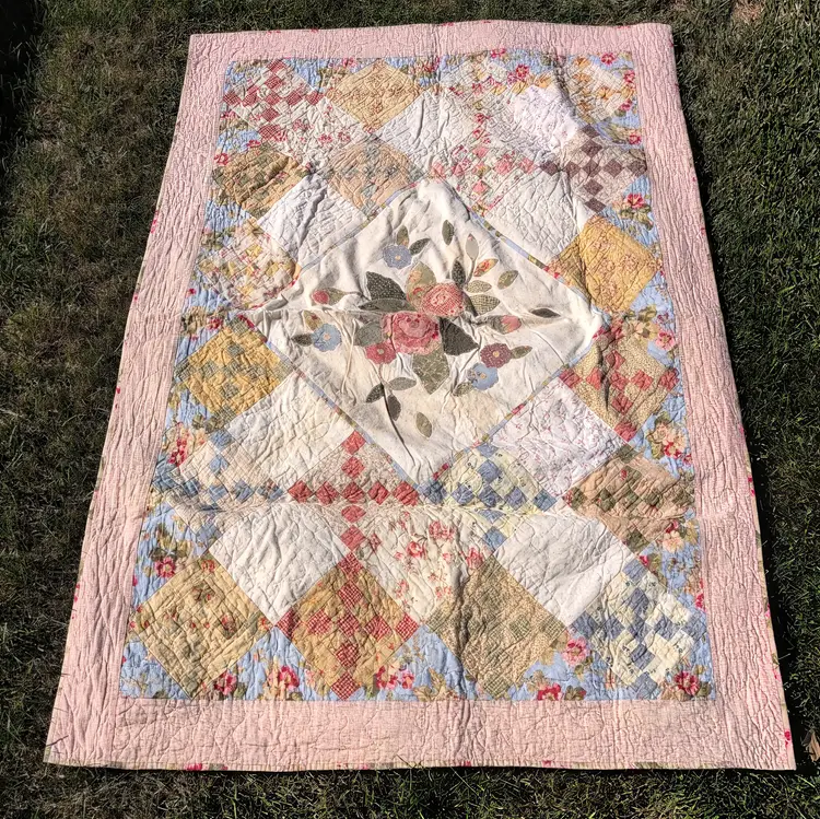 Handmade Baby Crib Nursery Blanket 63" x 45" Quilt Year 2000 Outstanding OOAK