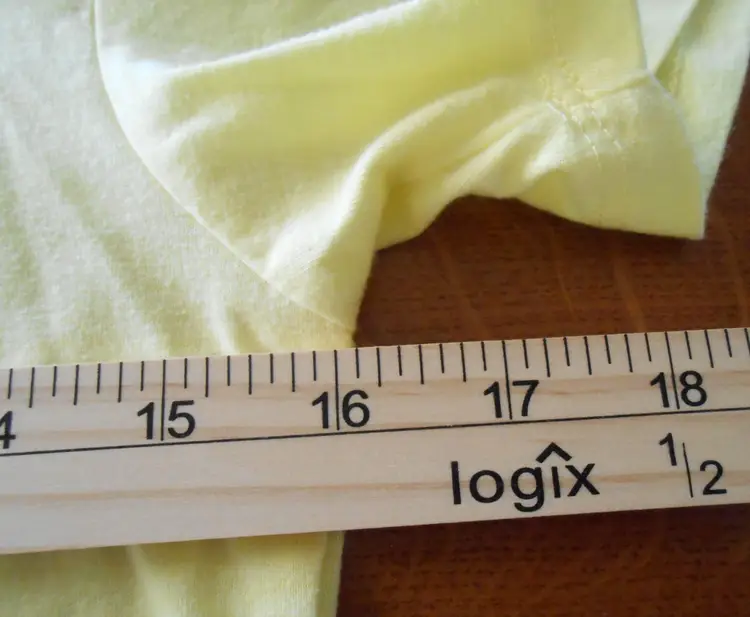 Peanuts Snoopy, Woodstock, & Rainbow Heart Graphic Short Sleeve Tee Size S 3 - 5