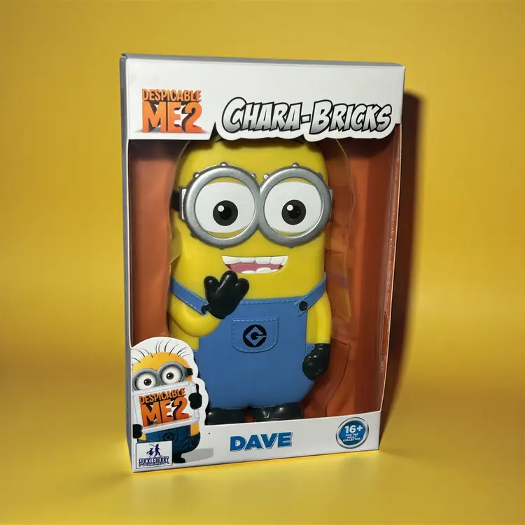 Despicable Me 2 Chara-Bricks Minion Dave 7" Vinyl Huckleberry Limited Ed 1/300