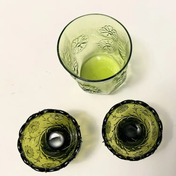 Vintage Avocado Daisy Designs Drinking Glass & 2 Egg Cups