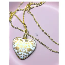 Vintage 1979 Special Addition Gold Tone Kaiser Mother's Day White Porcelain Bisque Heart - Pedant 1”x 1.5” Chain 24”