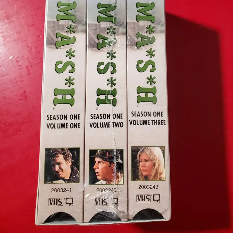 MASH Complete First Season (VHS, 2001, Boxset) Factory SEALED from Kmart