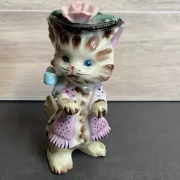 Inv. 6009 Napco Kitten With Pink Scarf, Blue Bow And Black Hat