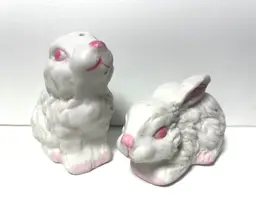 #01 Spring Bunny Salt And Pepper Shakers. Easter.