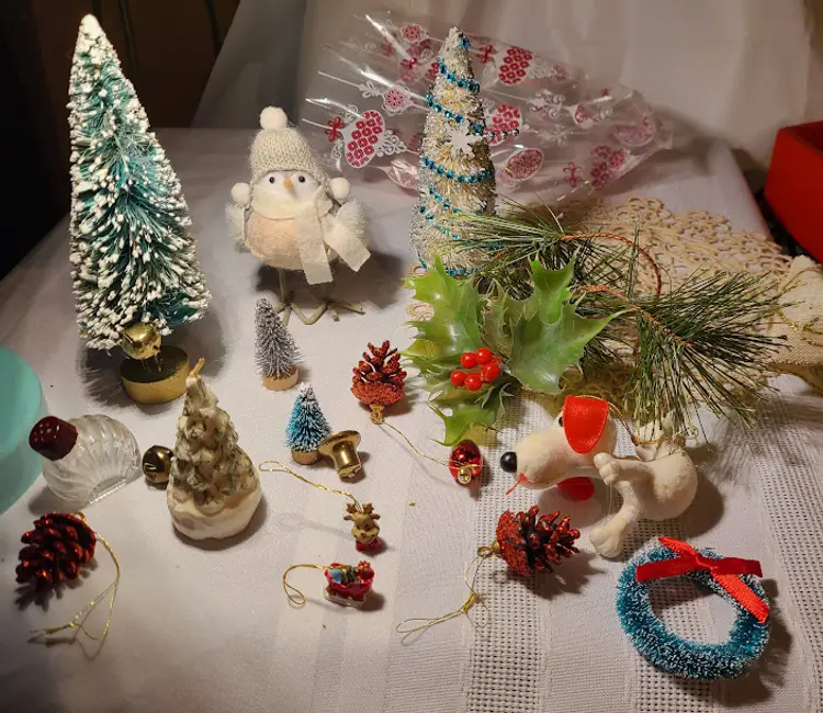 Vintage Snow Mold Snoopy Craft Bag