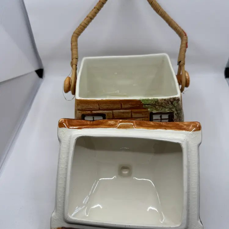 Thatched Roof Biscuit Jar With Handle Made In England, Top Doesn’t Fit Perfect
