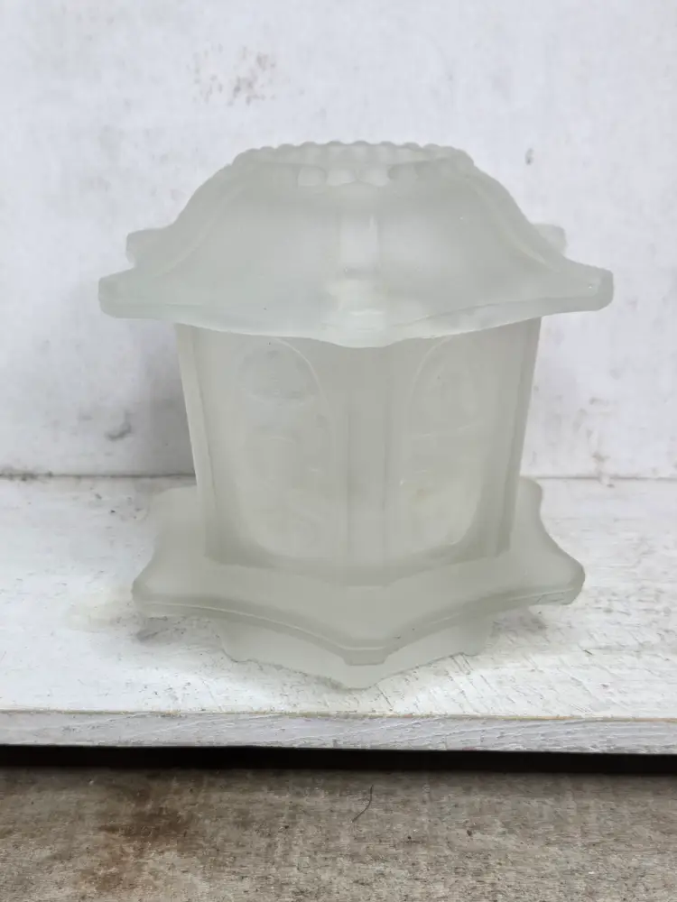 Vintage Pagoda Fairy Lamp. ***Read***