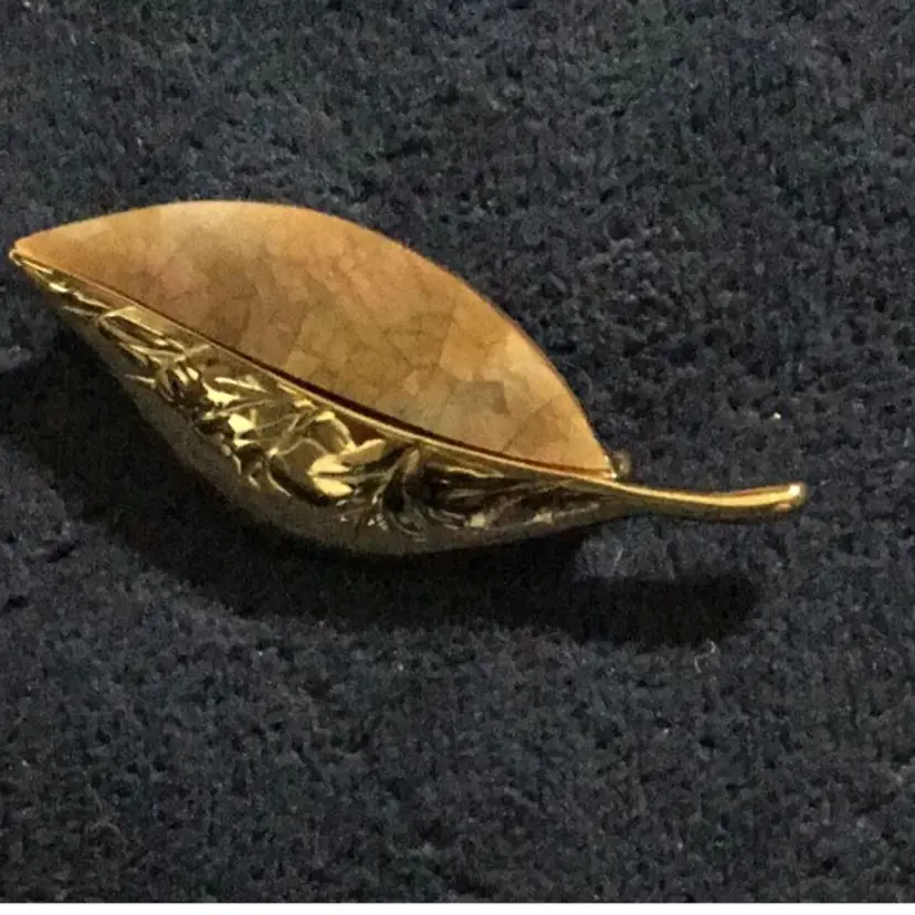 Vintage Liz Claiborne Abalone Mother Of Pearl Leaf Brooch, LC Signed Pin