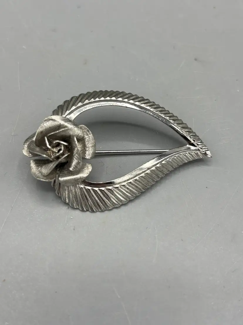 Vintage Harry S Bick leaf brooch