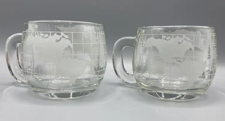 Nestle Glass Globe Mugs - Set of 2 - 1970's - Vintage