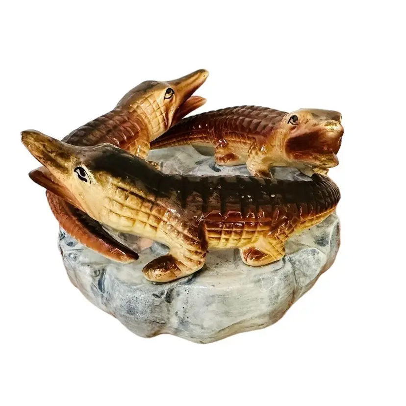 VINTAGE CURLED UP 3 ALLIGATORS ASHTRAY Cigar Cigarette Ash Tray MCM ASH TRAY FL