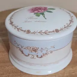 Royal Horticultural Society Queens Chine Redoutes Rose's Trinket Dish 2.5" x 4"