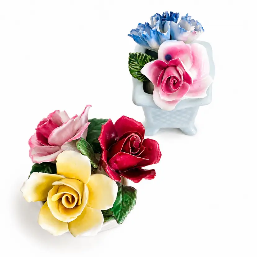 Vintage Radnor Bone China Floral Figurine - Hand Painted Staffordshire Bouquet

Radnor, Radnor Bone China, Hall Brothers, Staffordshire England, Fine Bone China, Floral Figurine, Porcelain Flowers, Rose Bouquet, Miniature Bouquet, Hand Modelled, Hand Painted, English China Flowers, Vintage Flower Pot, Cottagecore Decor, Victorian Style, Aynsley, Royal Doulton, Coalport, Shabby Chic, Collectible Porcelain.

Radnor Bone China Flowers, Vintage Porcelain Flower Bouquet, Staffordshire China Figurine, English Bone China Roses,
[Vintage Radnor Bone China England Flower Bouquet in Pink