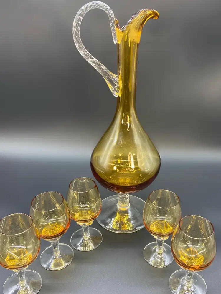 #5 GG. Vintage Italian Decanter Cordial Set Twisted Blown Glass and 5 Stemmed Glasses No Stopper