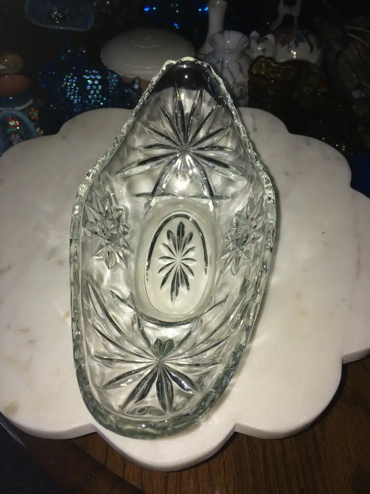 Vintage Anchor Hocking Star of David Oblong Candy Dish 9 1/4" long  x 2 3/4" tall