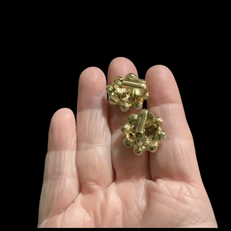 Vintage Goldtone Faux Pearl Cluster Clip On Earrings. With AB Glass Rhinestones.