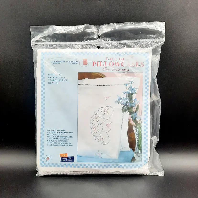 Vintage Jack Dempsey Needle Art "Starburst of Hearts" Lace Edge Pillowcases for Embroidery 1995