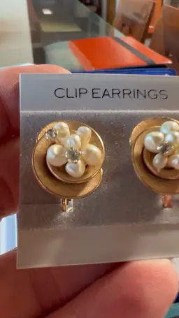 E-013 Vintage KRAMER Gold-Tone, Faux Pearl and Rhinestone Clip-On Earrings