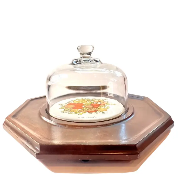 CHEESE and CRACKER 
DOMED APPETIZER TRAY 
Wall Art By Goodwood 1970s

Holiday Hosting Christmas Thanksgiving Harvest Autumn Halloween Party Celebration Mothers Day Anniversary Gift