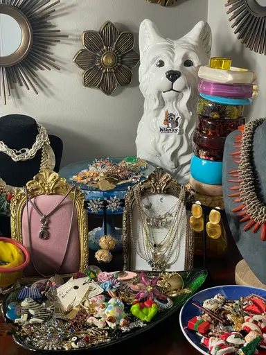 Jewelry With Kels Mostly 10.00 Starts