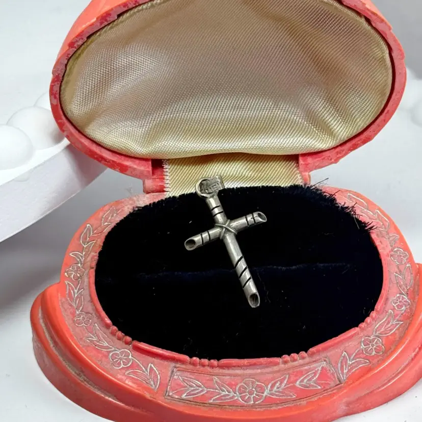 Vintage Sterling Silver Cross Pendant