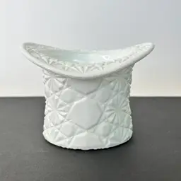 FENTON Milk Glass TOP HAT Daisy and Button Pattern VINTAGE 1960's Toothpick Holder
