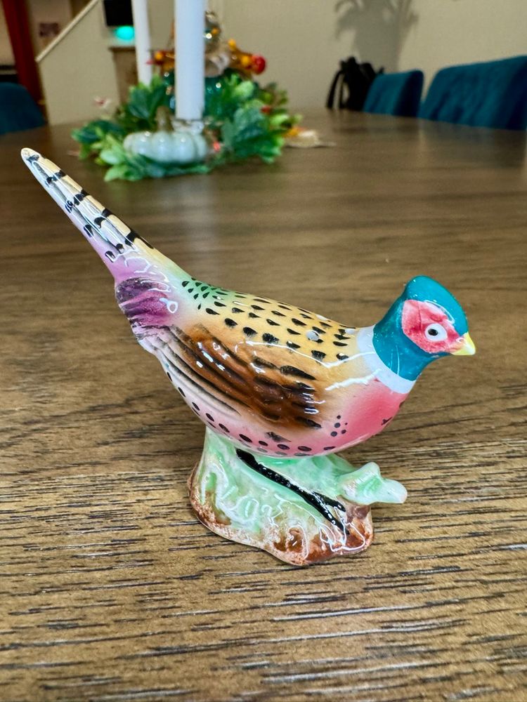 Mini Vintage Pheasant Bird Salt Shaker. Imports Enesco, Made in Japan.