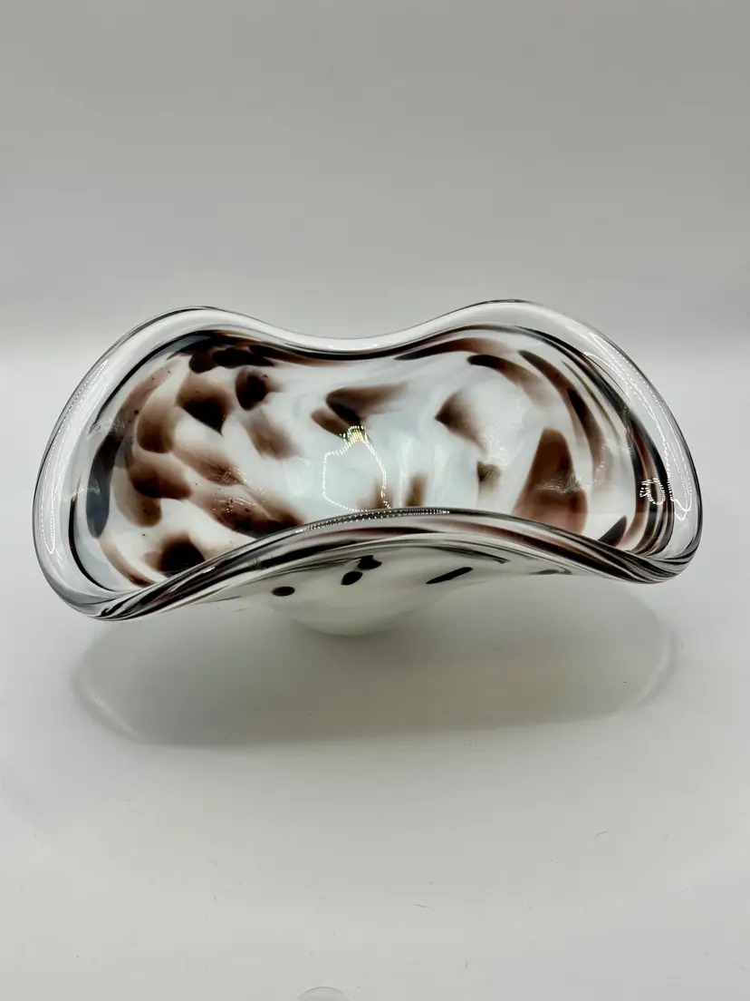 Vintage Italian Mid-Century Modern Swirled Glass Bowl, Unique Wavy Design, Decorative Centerpiece, By Cristallo Al Piombo 24% PBO, Made In Italy