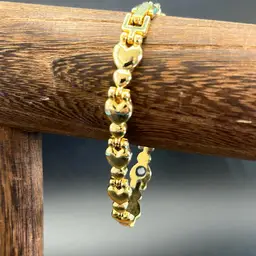 Heart ♥️ Bracelet Gold Tone 7” Long